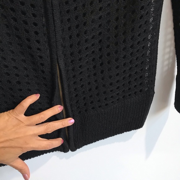 KNIT SWEATER WITH LOOSE WEAVE CROCHET - Picture 8 of 8